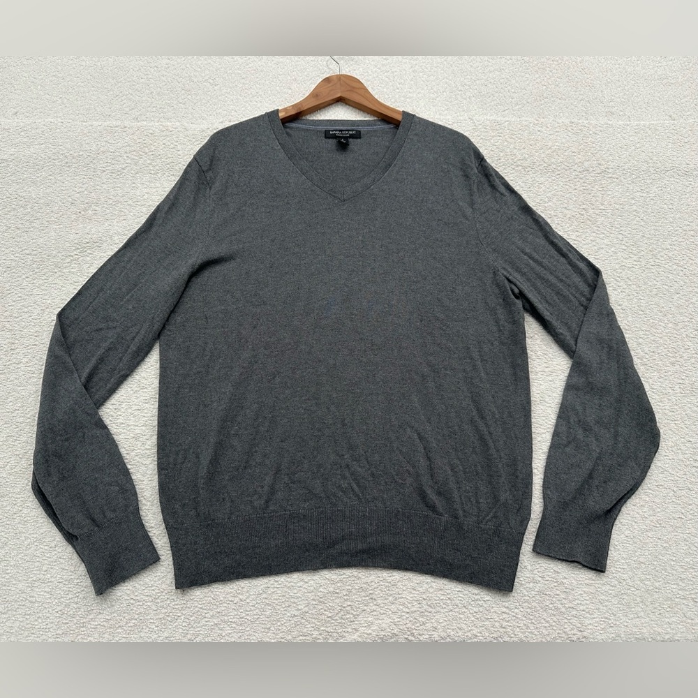 Banana Republic Luxury V-Neck Sweater Silk Cashmere Blend Gray Size Large